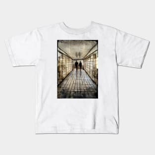 Tunnel life Kids T-Shirt